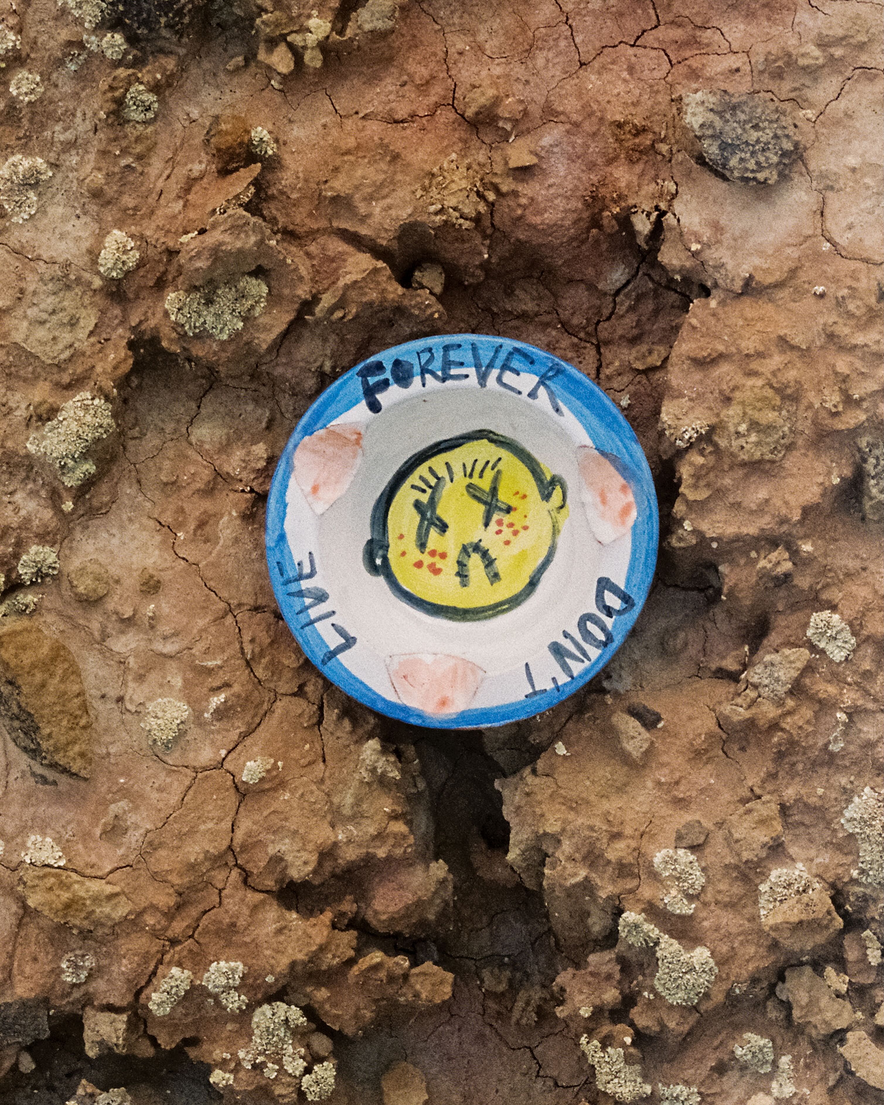 Cenicero "Don't live forever"